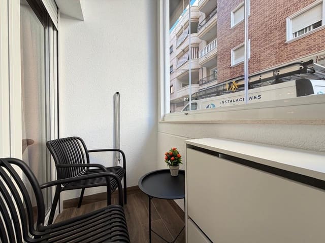 2 chambre Appartement à vendre à Torrevieja - 169 900 € (Ref: 9674492)