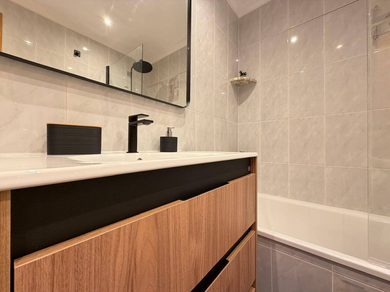 2 bedroom Apartment for sale in Torrevieja - € 174,900 (Ref: 9674493)