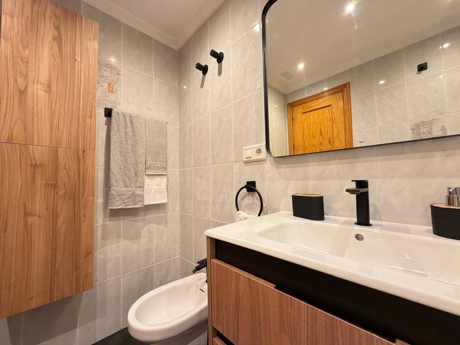 2 bedroom Apartment for sale in Torrevieja - € 174,900 (Ref: 9674493)