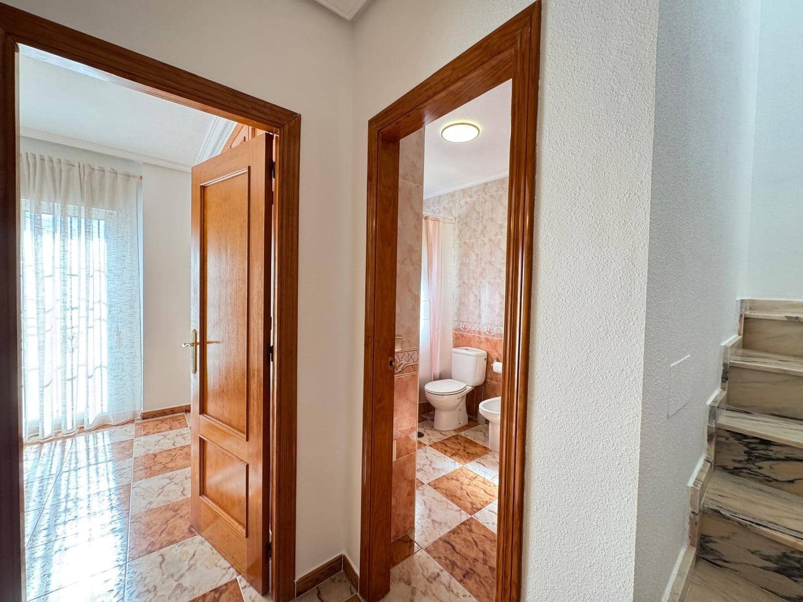 2 sovrum Radhus till salu i Orihuela Costa med pool - 229 900 € (Ref: 9674495)