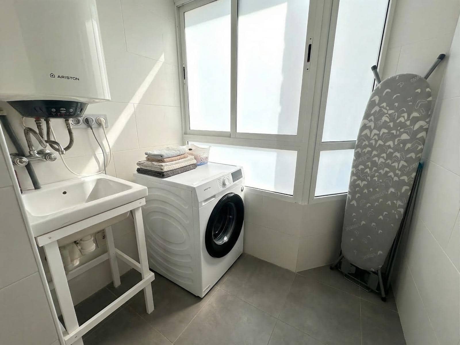 3 makuuhuone Huoneisto myytävänä paikassa Torrevieja - 360 000 € (Ref: 9683555)