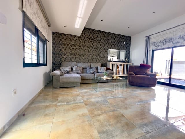 4 quarto Moradia para venda em Torre de la Horadada, Pilar de la Horadada com piscina - 595 000 € (Ref: 9683559)