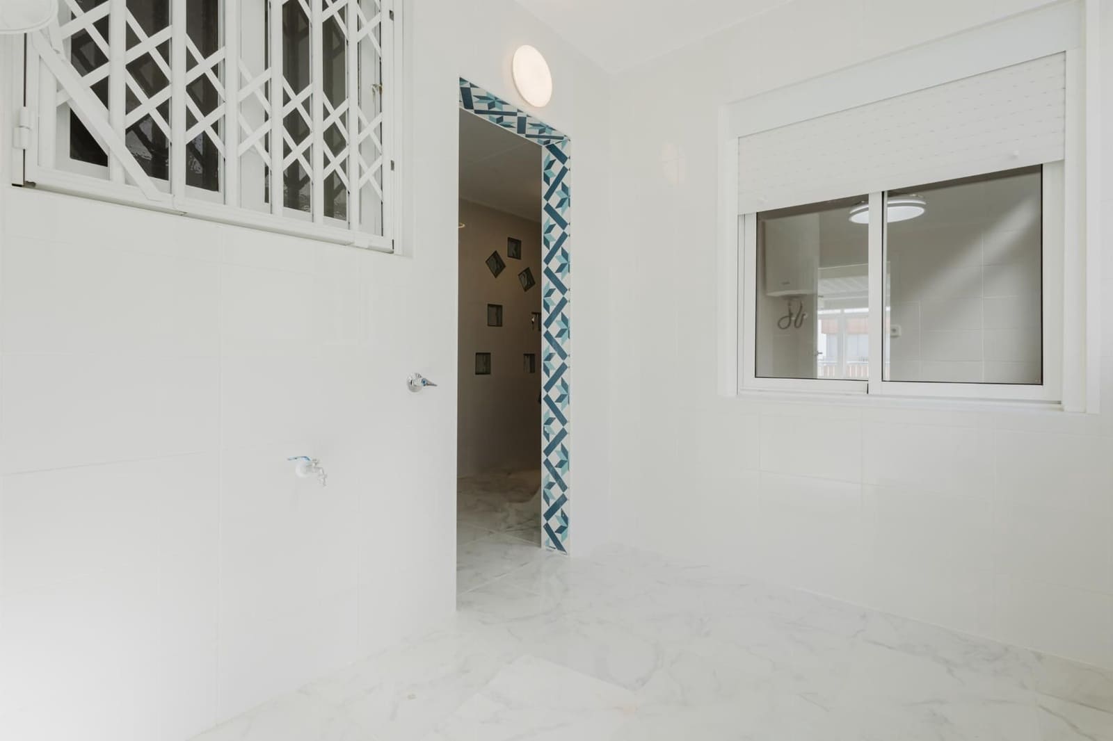 3 sypialnia Apartament na sprzedaż w Torrevieja z basenem - 249 000 € (Ref: 9683560)