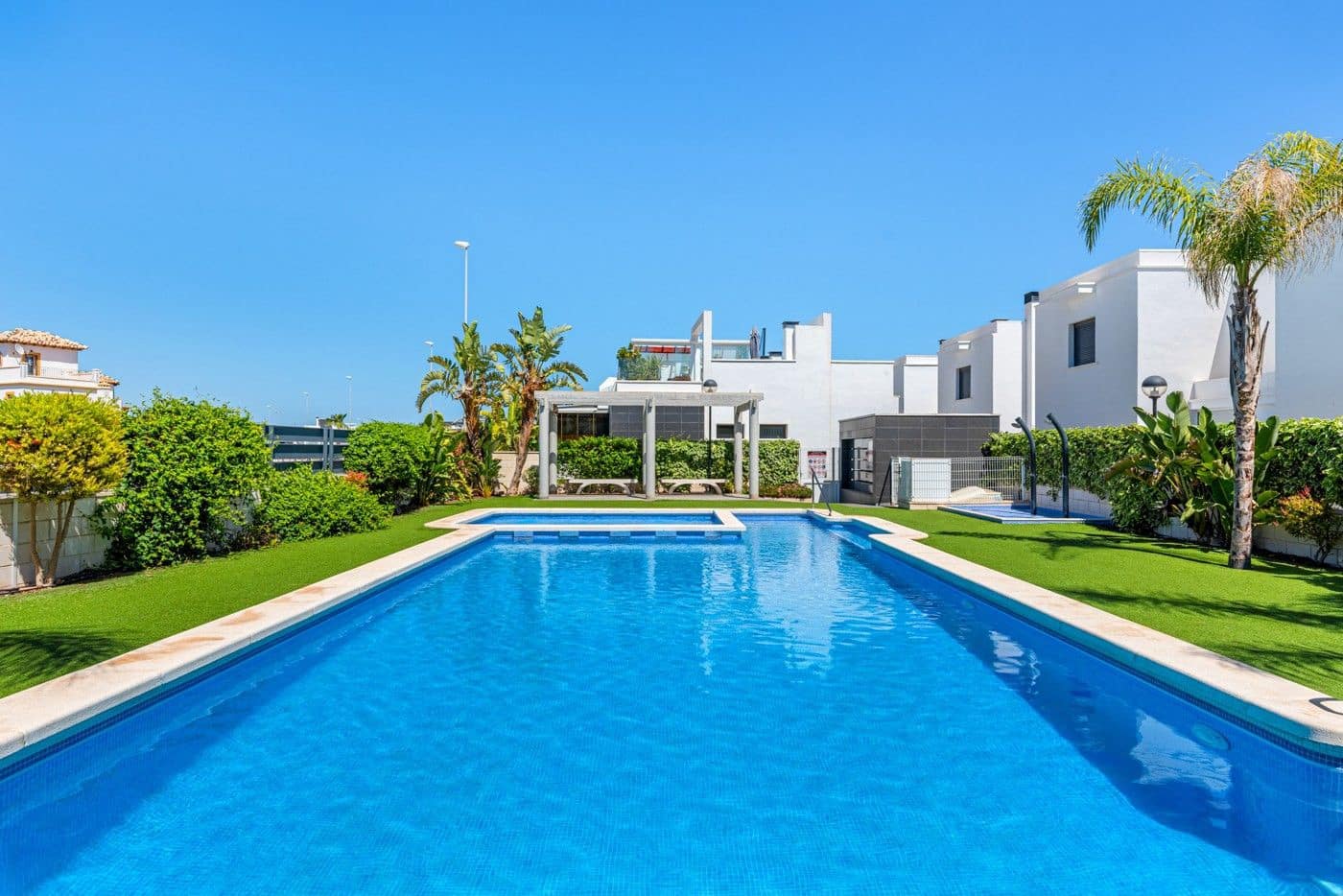 2 bedroom Apartment for sale in Orihuela Costa with pool - € 234,900 (Ref: 9683561)