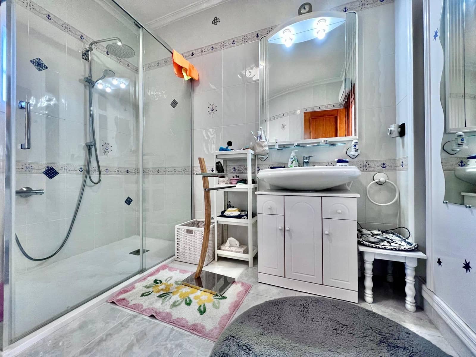 4 Zimmer Villa zu verkaufen in La Zenia mit Pool - 690.000 € (Ref: 9683562)