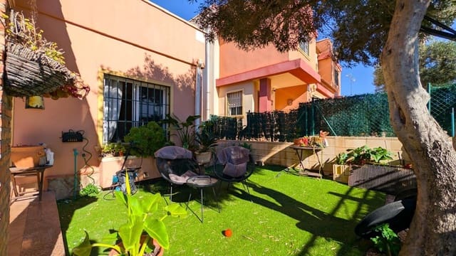 2 soveværelse Rækkehus til salg i Aguas Nuevas, Torrevieja - € 179.900 (Ref: 9712199)