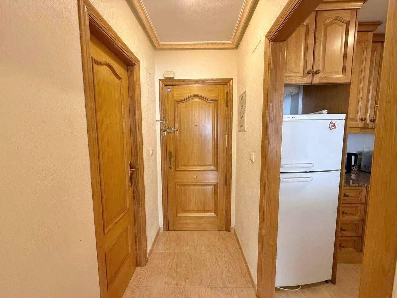 Apartamento de 1 habitación en Torrevieja en venta - 129.900 € (Ref: 9712201)