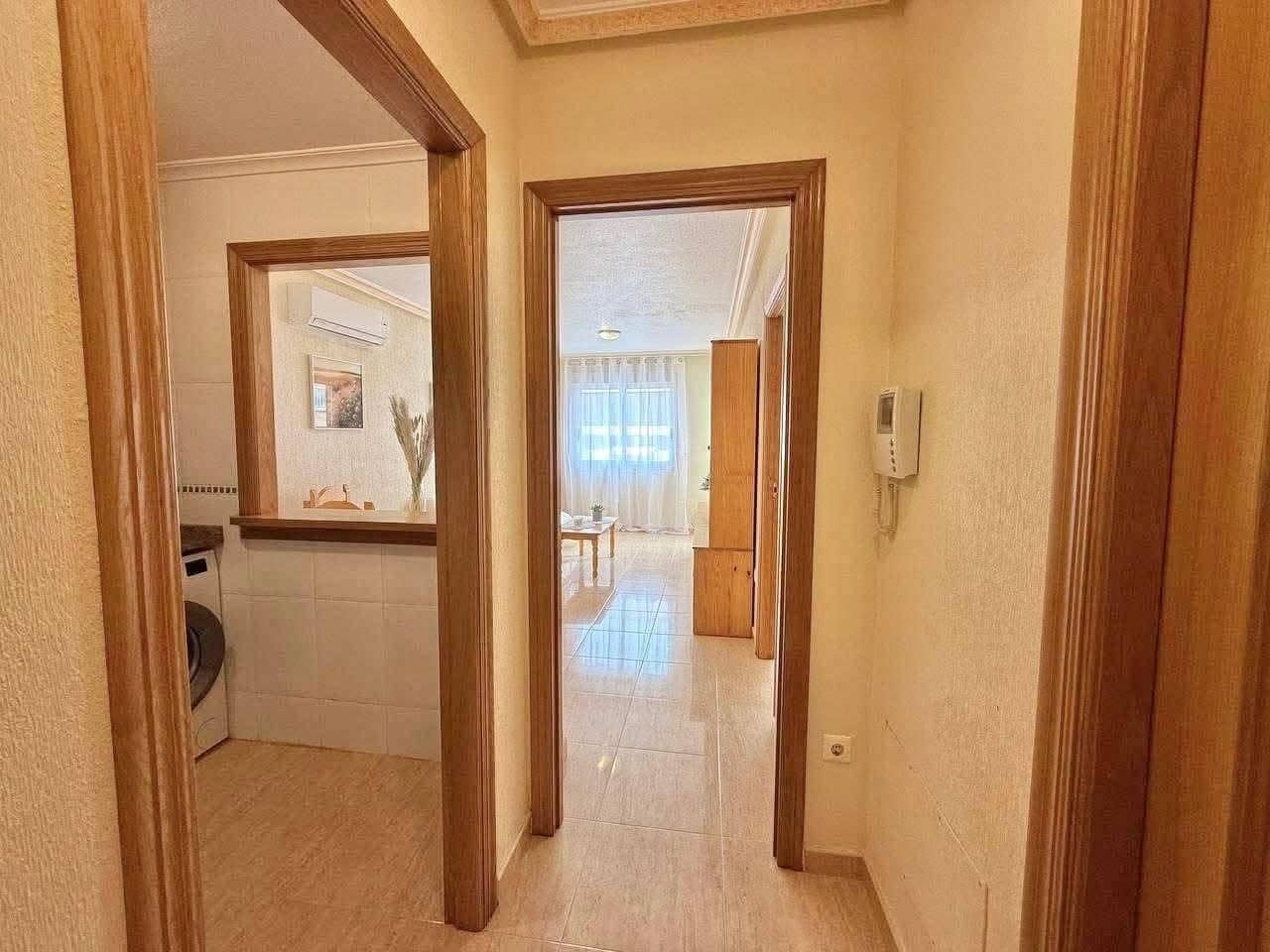 Apartamento de 1 habitación en Torrevieja en venta - 129.900 € (Ref: 9712201)