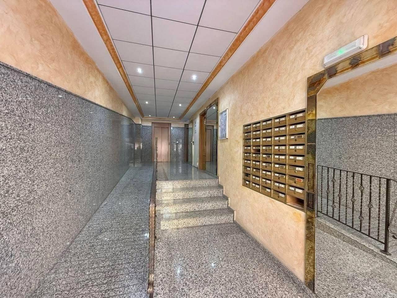 Apartamento de 1 habitación en Torrevieja en venta - 129.900 € (Ref: 9712201)