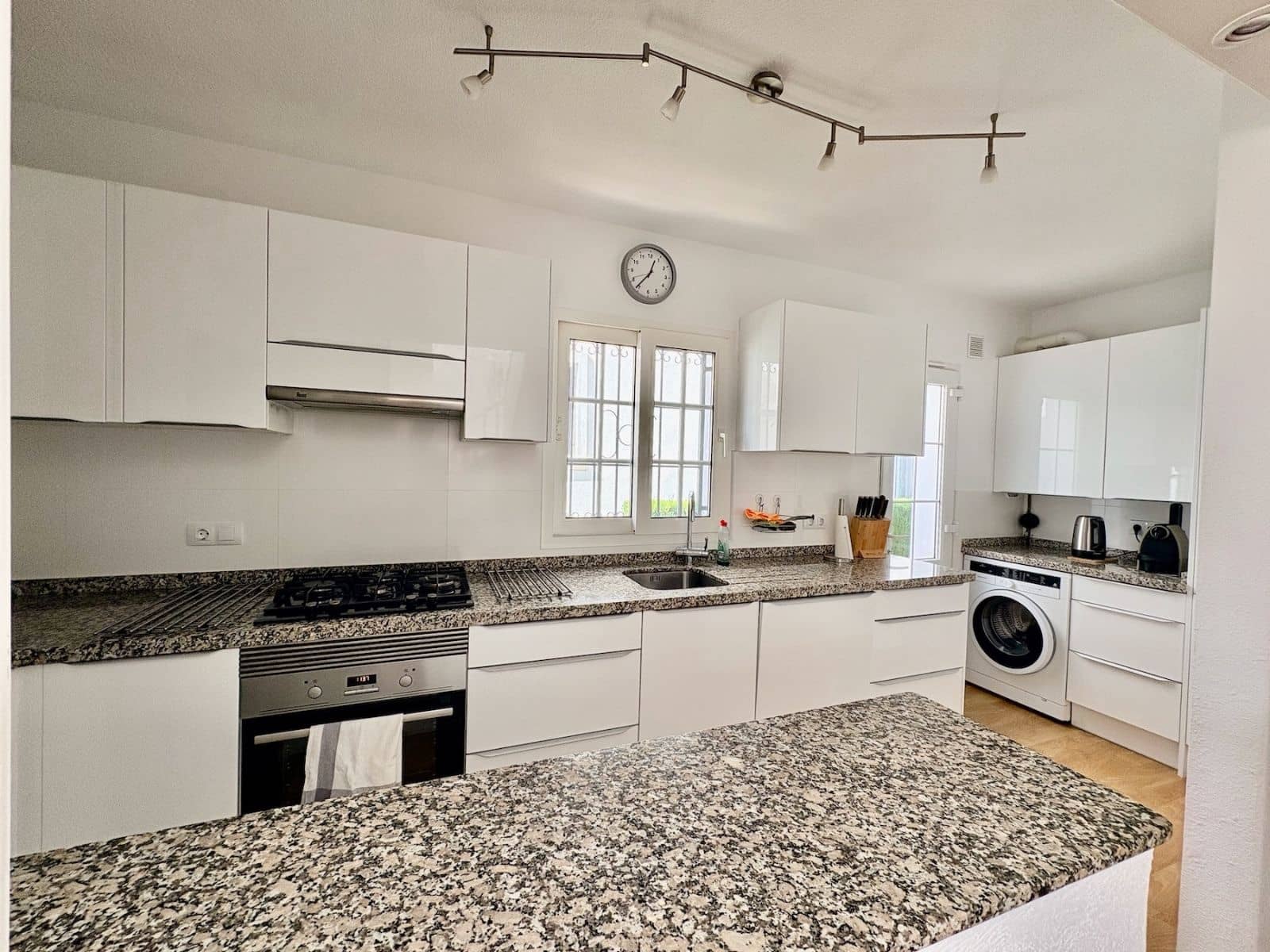 3 bedroom Villa for sale in Los Dolses with pool - € 289,000 (Ref: 9729371)