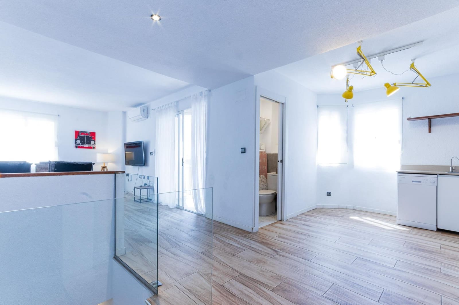 Apartamento de 1 habitación en Torrevieja en venta con piscina - 128.500 € (Ref: 9729372)