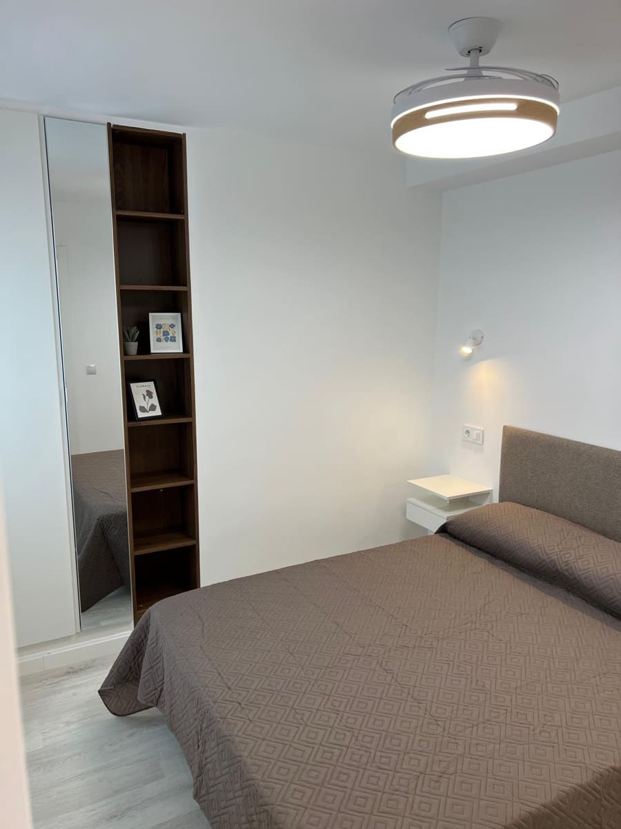 Apartamento de 1 habitación en Torrevieja en venta - 131.500 € (Ref: 9730280)