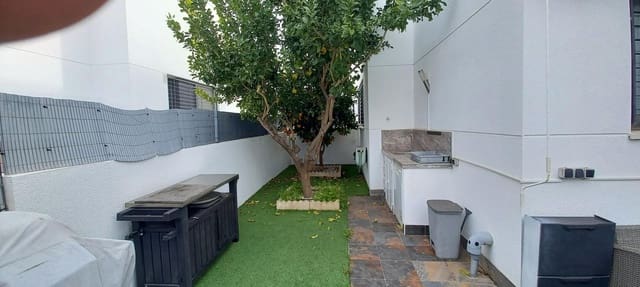 3 makuuhuone Rivitalo myytävänä paikassa Aguas Nuevas, Torrevieja mukana uima-altaan - 349 990 € (Ref: 9735815)