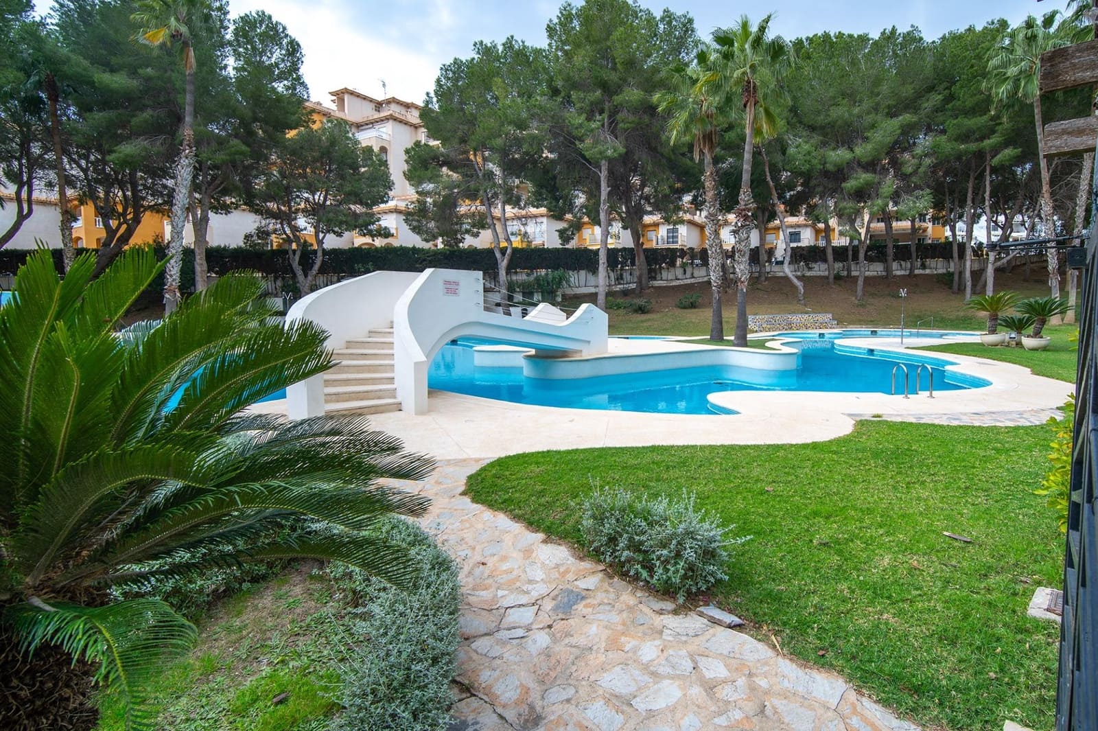 3 bedroom Penthouse for sale in Orihuela Costa with pool garage - € 304,900 (Ref: 9745321)
