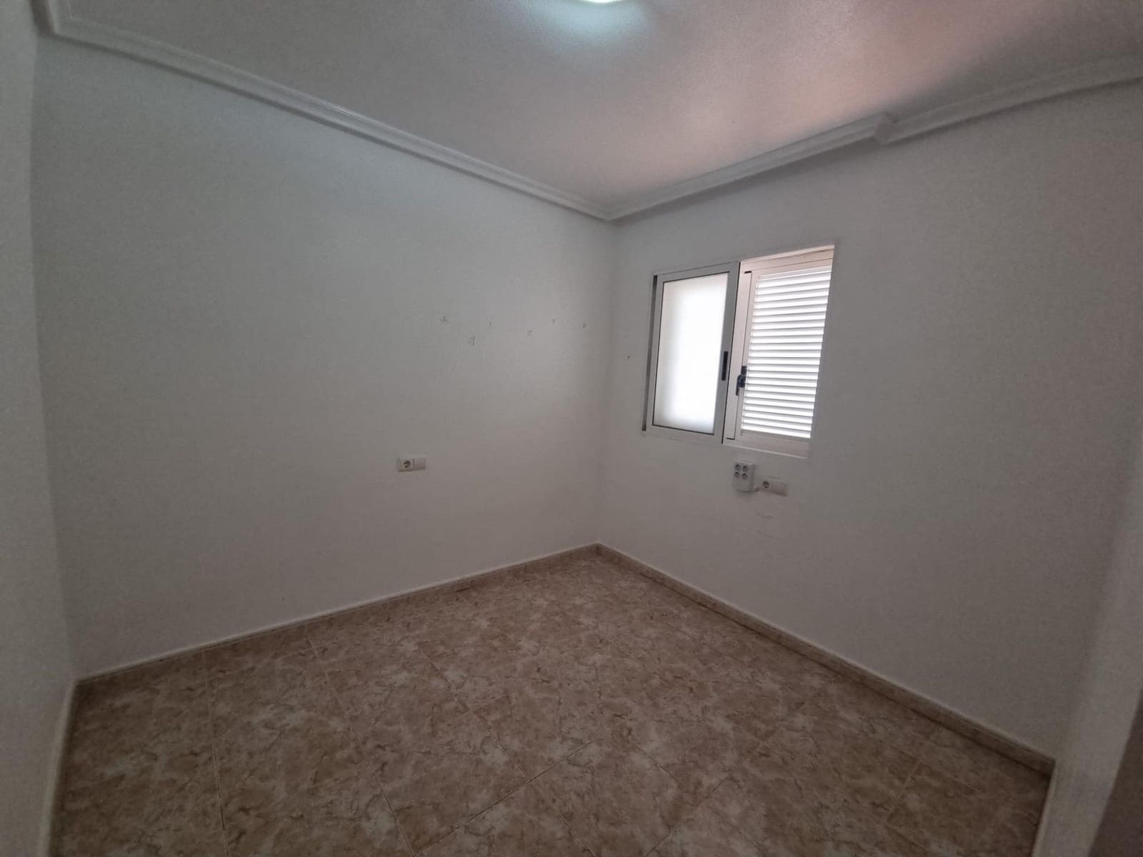 2 slaapkamer Appartement te koop in Torrevieja met zwembad - € 125.000 (Ref: 9745322)