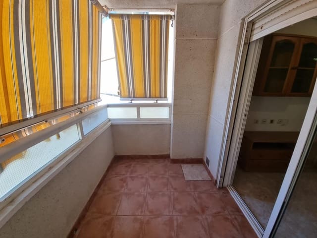 2 slaapkamer Appartement te koop in Nueva Torrevieja, Torrevieja met zwembad - € 125.000 (Ref: 9745322)