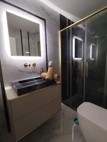 2 chambre Appartement à vendre à Centro, Torrevieja avec piscine - 180 000 € (Ref: 9755947)