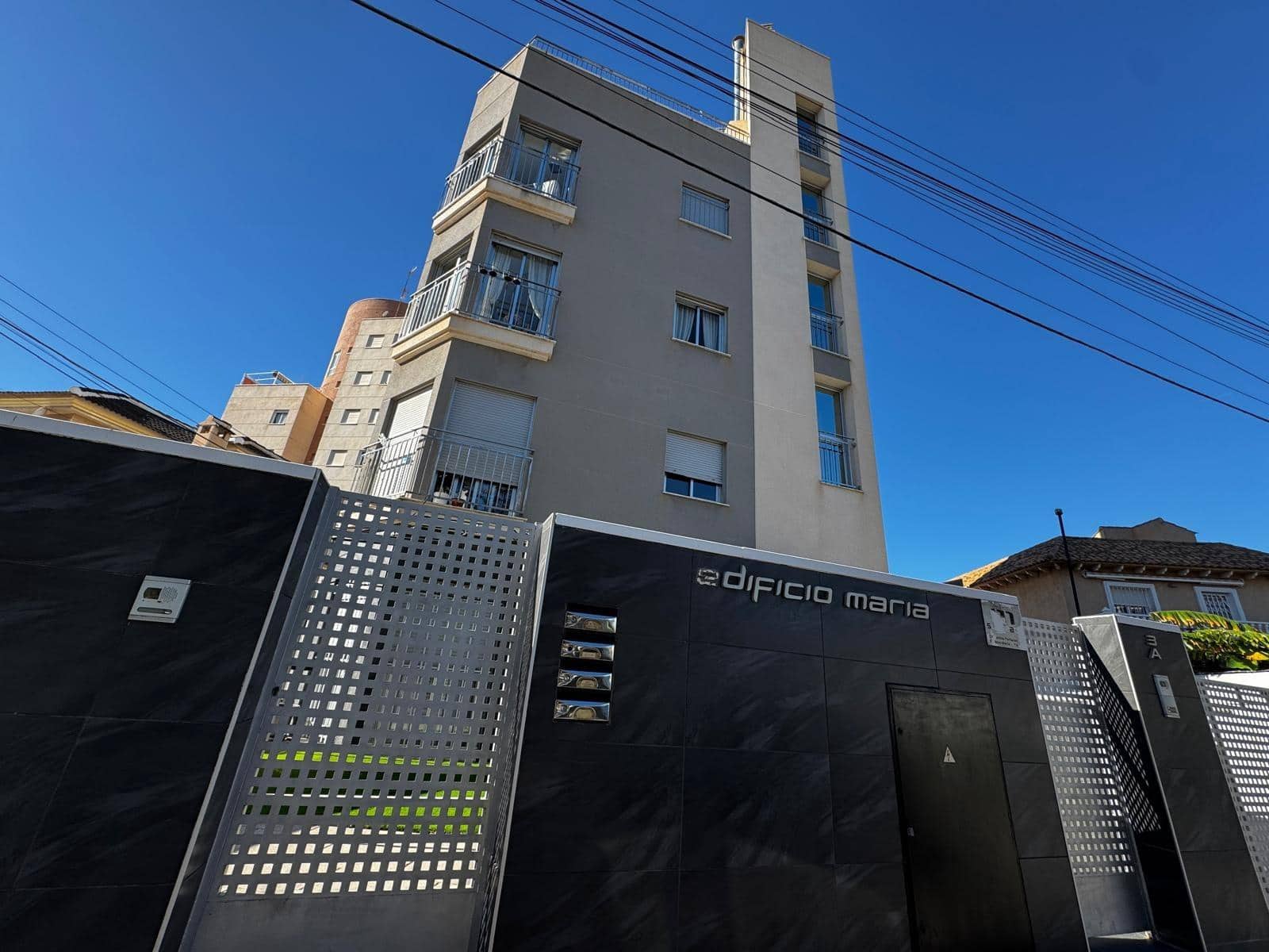 3 soveværelse Lejlighed til salg i Torrevieja med garage - € 285.000 (Ref: 9755950)