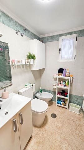 2 soveværelse Lejlighed til salg i Centro, Torrevieja med swimmingpool - € 119.000 (Ref: 9755951)