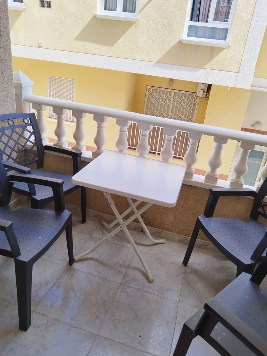2 soveværelse Lejlighed til salg i Torrevieja - € 150.000 (Ref: 9755952)