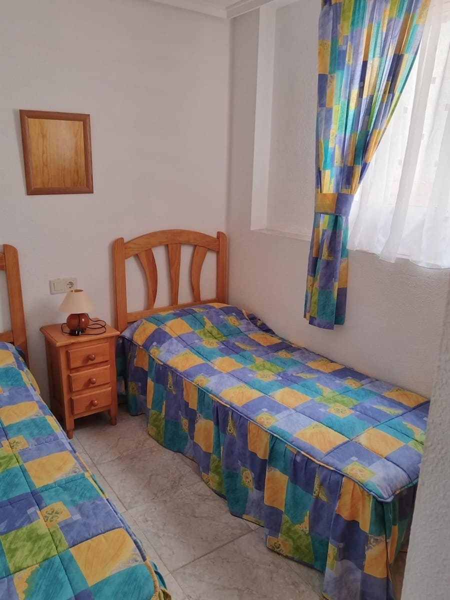 2 soveværelse Lejlighed til salg i Torrevieja - € 150.000 (Ref: 9755952)