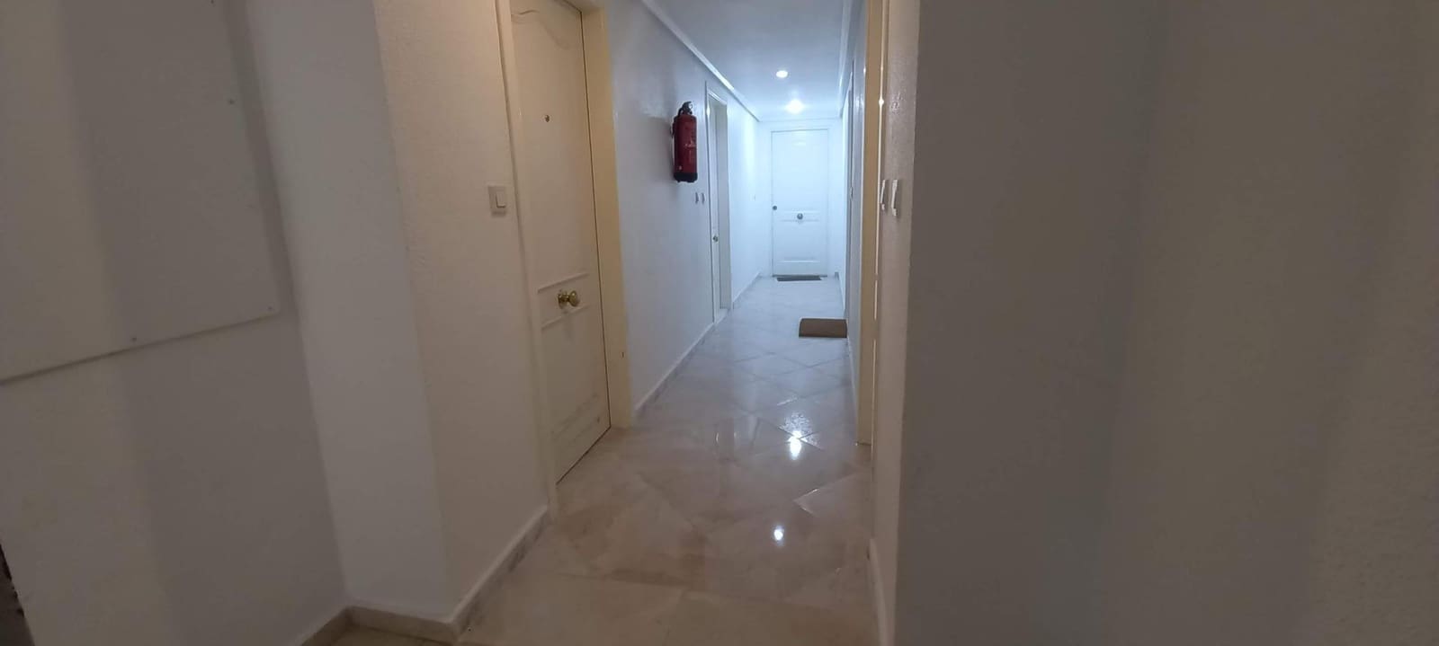 2 soveværelse Lejlighed til salg i Torrevieja - € 150.000 (Ref: 9755952)