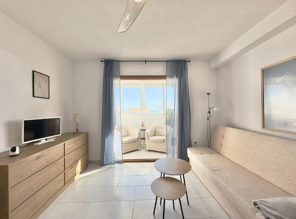 Studio for sale in La Mata with pool - € 119,900 (Ref: 9762161)