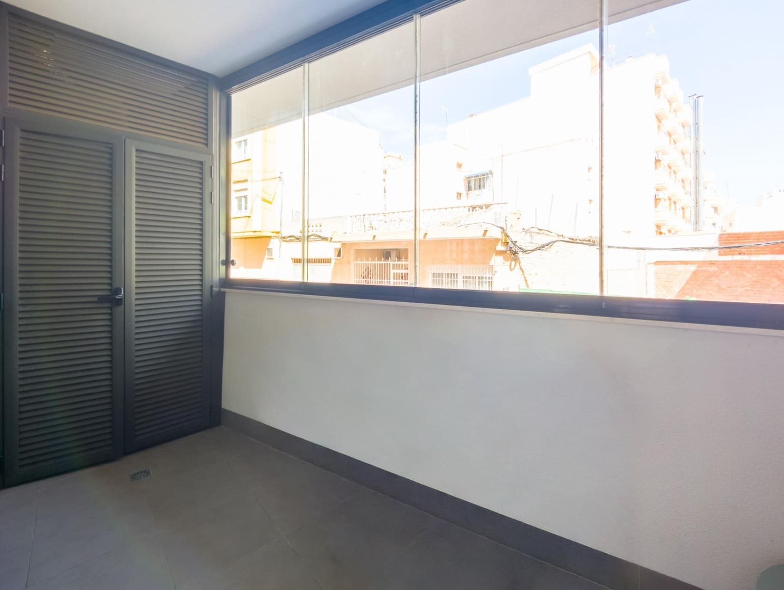 2 sypialnia Mieszkanie na sprzedaż w Torrevieja z basenem - 274 000 € (Ref: 9765155)