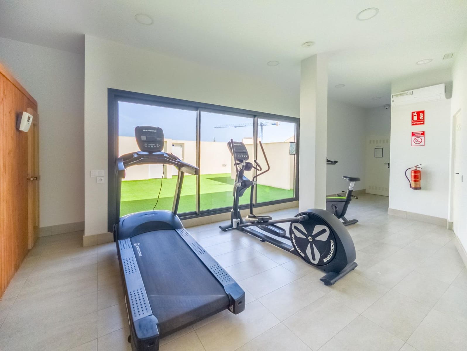 2 sypialnia Mieszkanie na sprzedaż w Torrevieja z basenem - 274 000 € (Ref: 9765155)