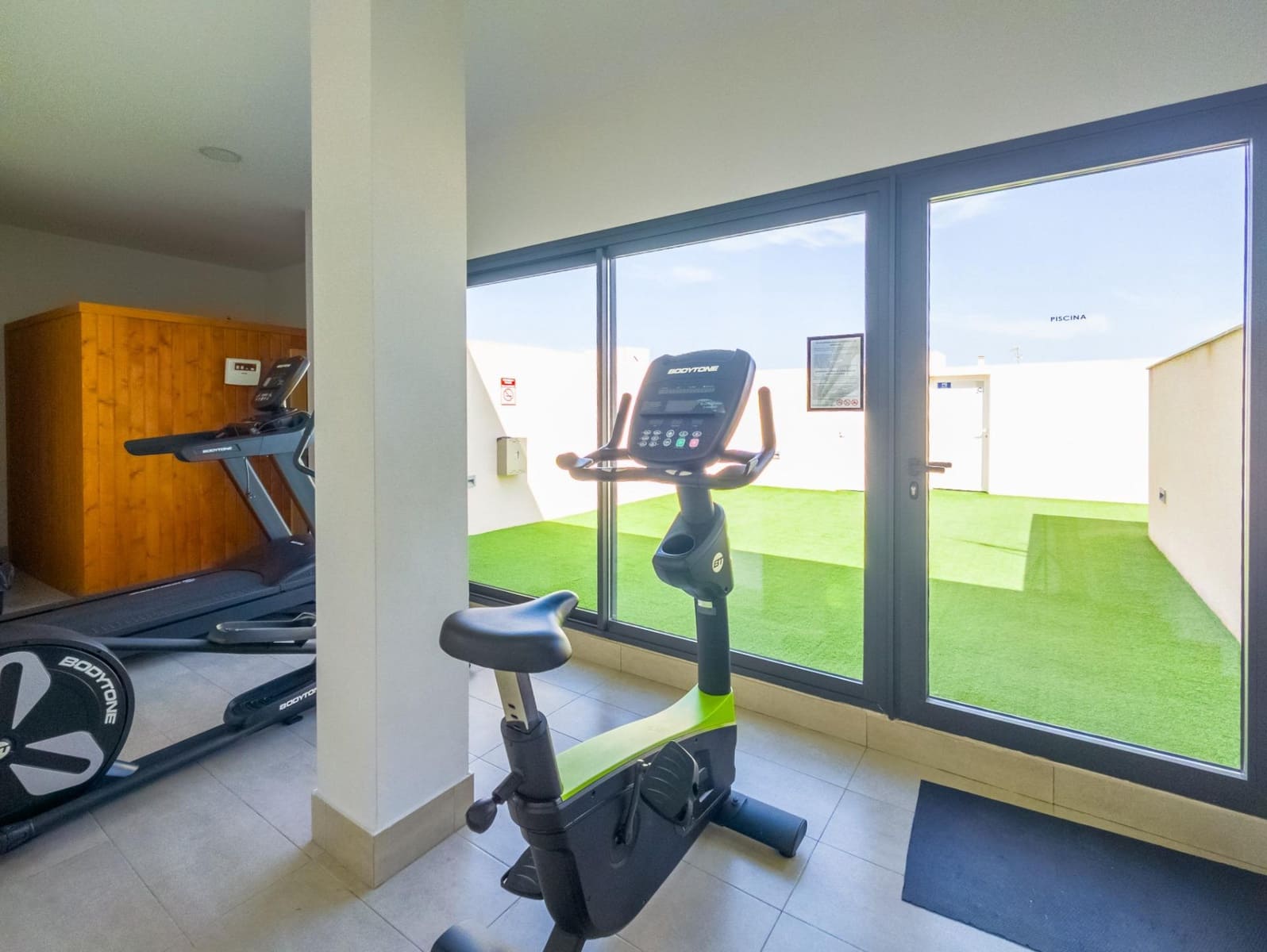 2 sypialnia Mieszkanie na sprzedaż w Torrevieja z basenem - 274 000 € (Ref: 9765155)