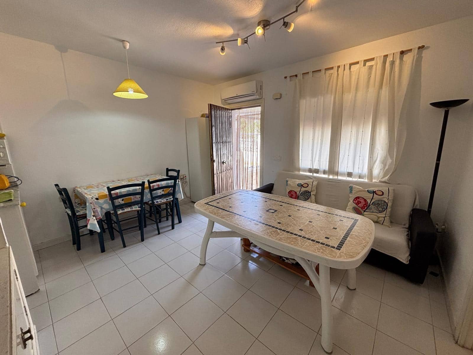 4 makuuhuone Rivitalo myytävänä paikassa Los Altos mukana uima-altaan - 179 500 € (Ref: 9765156)