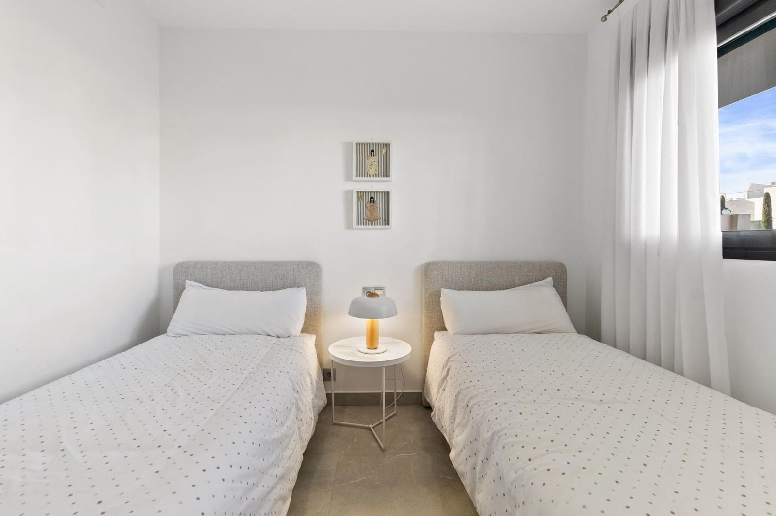 2 soveværelse Lejlighed til salg i Orihuela Costa med swimmingpool garage - € 310.000 (Ref: 9765157)