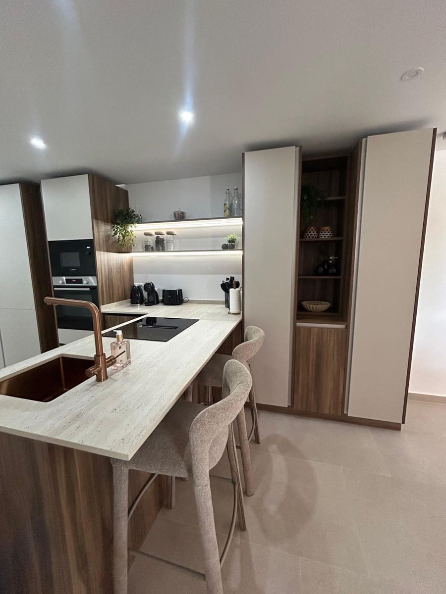 2 sypialnia Apartament na sprzedaż w Torrevieja - 289 900 € (Ref: 9765162)