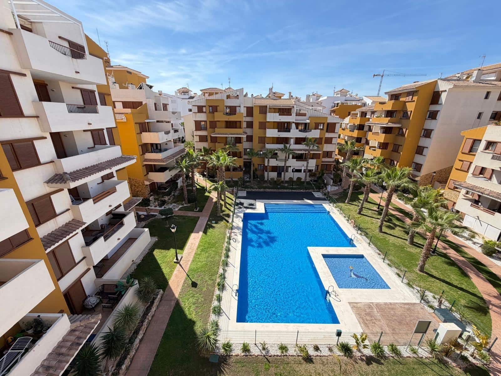 2 sovrum Takvåning till salu i Punta Prima med pool garage - 339 900 € (Ref: 9787014)