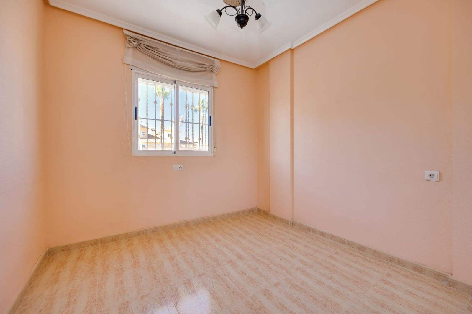 Adosado de 2 habitaciones en Playa Flamenca en venta con piscina - 198.000 € (Ref: 9787017)