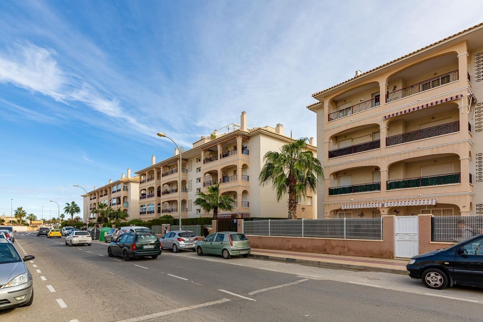 2 chambre Appartement à vendre à Orihuela Costa avec piscine garage - 210 000 € (Ref: 9787019)