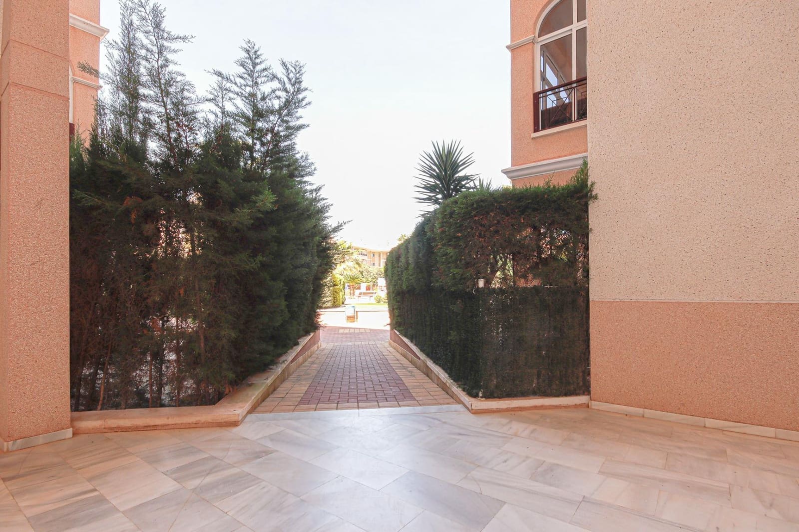 2 chambre Appartement à vendre à Orihuela Costa avec piscine garage - 210 000 € (Ref: 9787019)