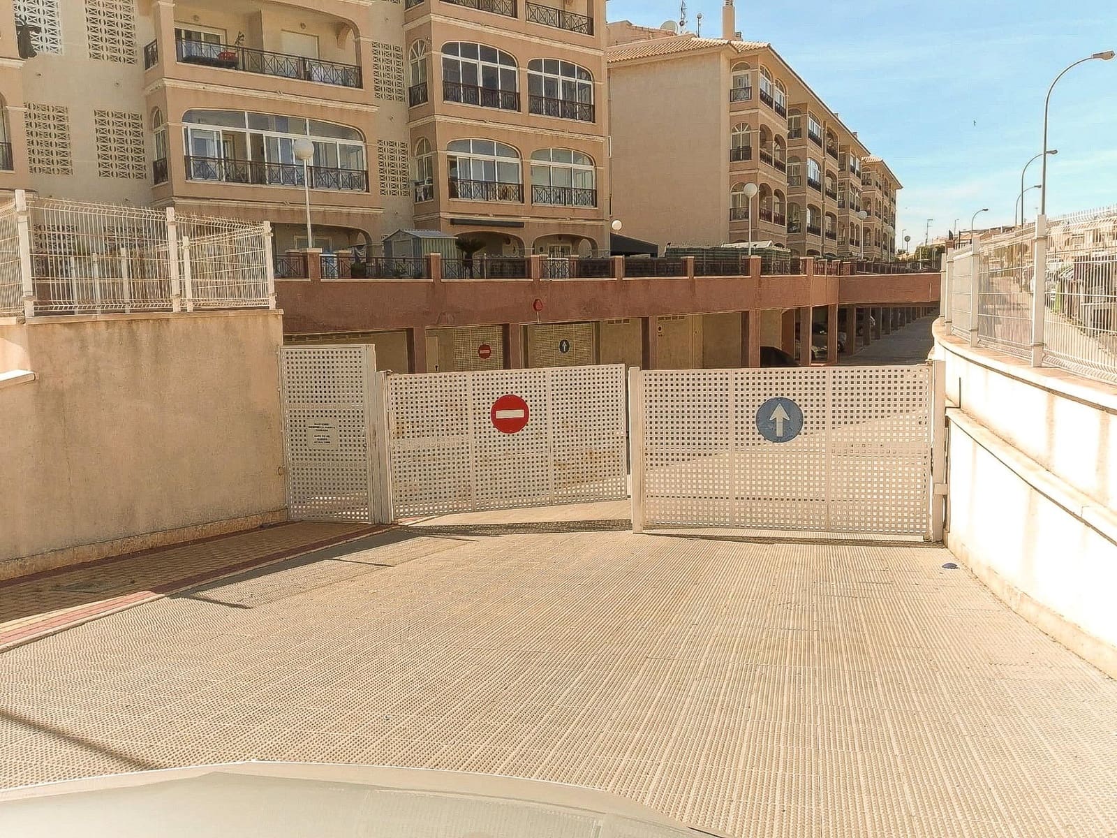 2 chambre Appartement à vendre à Orihuela Costa avec piscine garage - 210 000 € (Ref: 9787019)