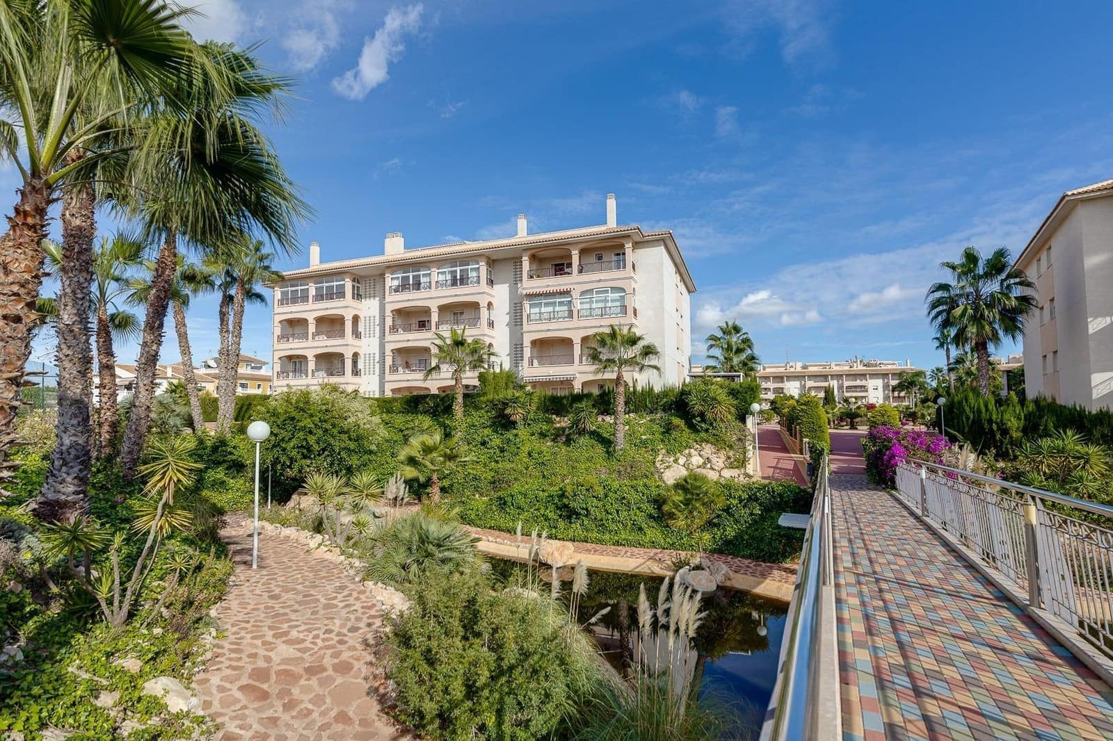 2 chambre Appartement à vendre à Orihuela Costa avec piscine garage - 210 000 € (Ref: 9787019)