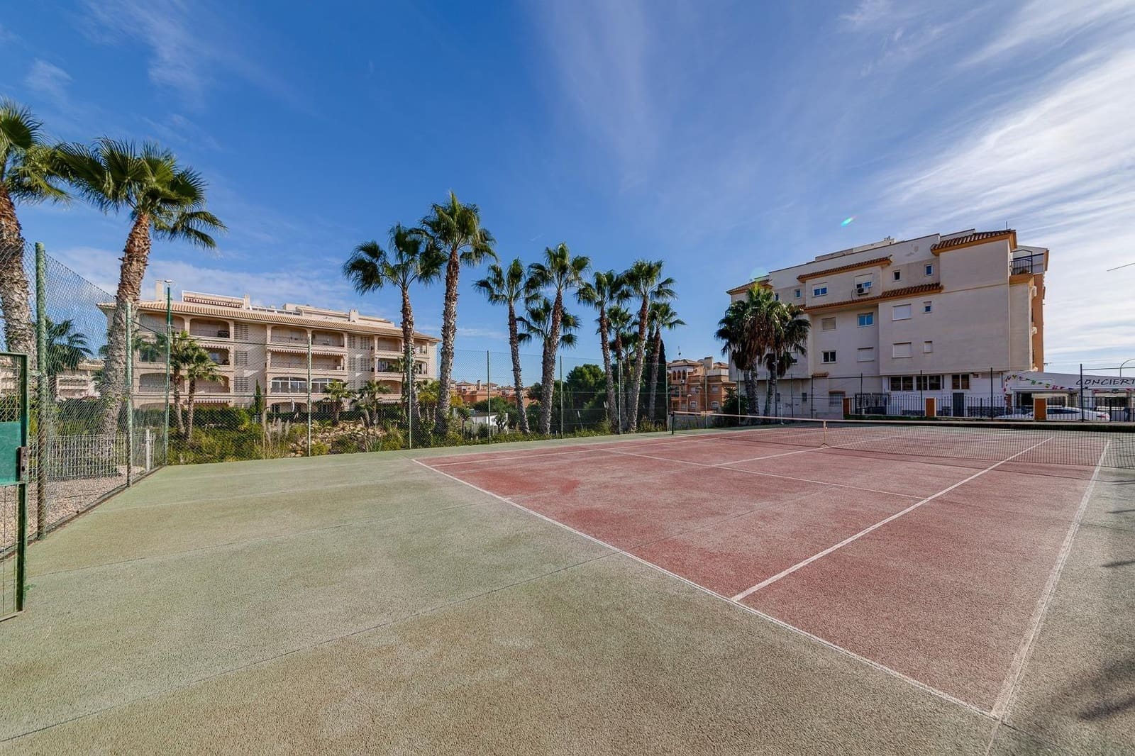 2 chambre Appartement à vendre à Orihuela Costa avec piscine garage - 210 000 € (Ref: 9787019)