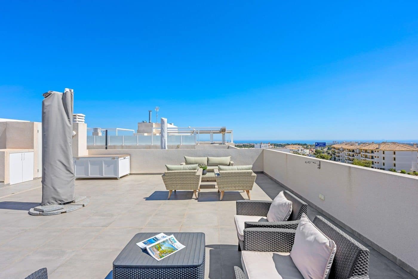 2 chambre Appartement à vendre à Orihuela Costa avec piscine garage - 349 000 € (Ref: 9788572)