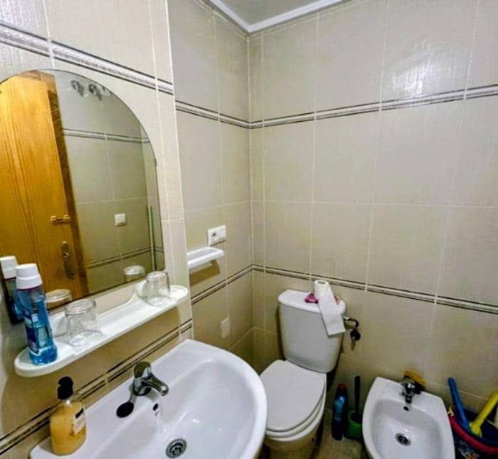 2 Zimmer Apartment zu verkaufen in Torrevieja mit Pool - 112.000 € (Ref: 9797341)