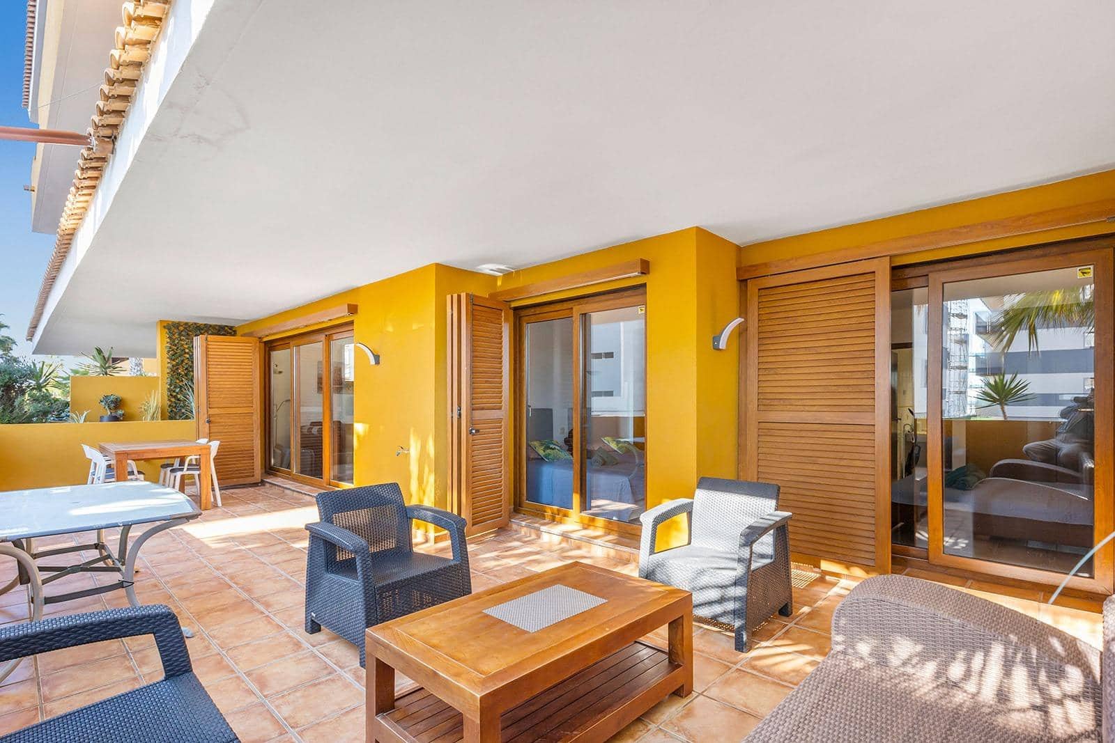 2 quarto Apartamento para venda em Punta Prima com piscina - 345 000 € (Ref: 9797342)
