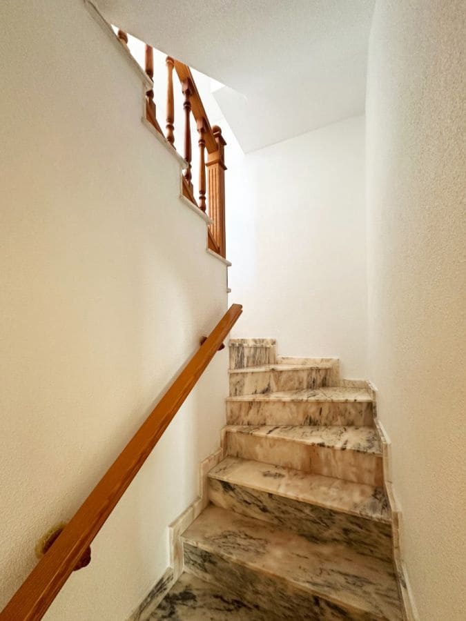 2 soveværelse Rækkehus til salg i Orihuela Costa med swimmingpool - € 235.000 (Ref: 9799493)