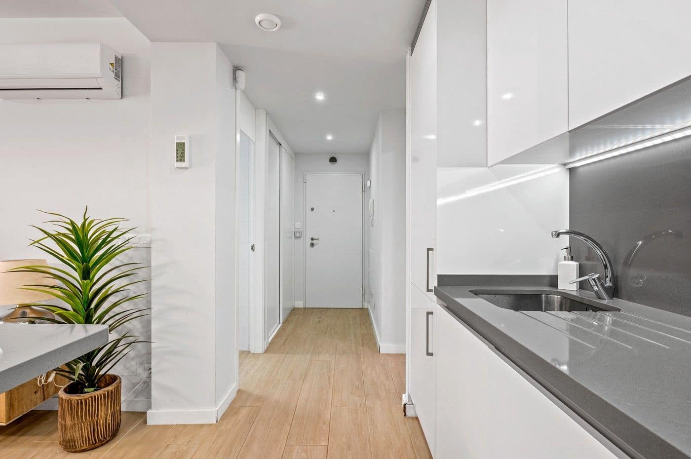 2 chambre Appartement à vendre à Filipinas avec piscine garage - 244 500 € (Ref: 9799494)