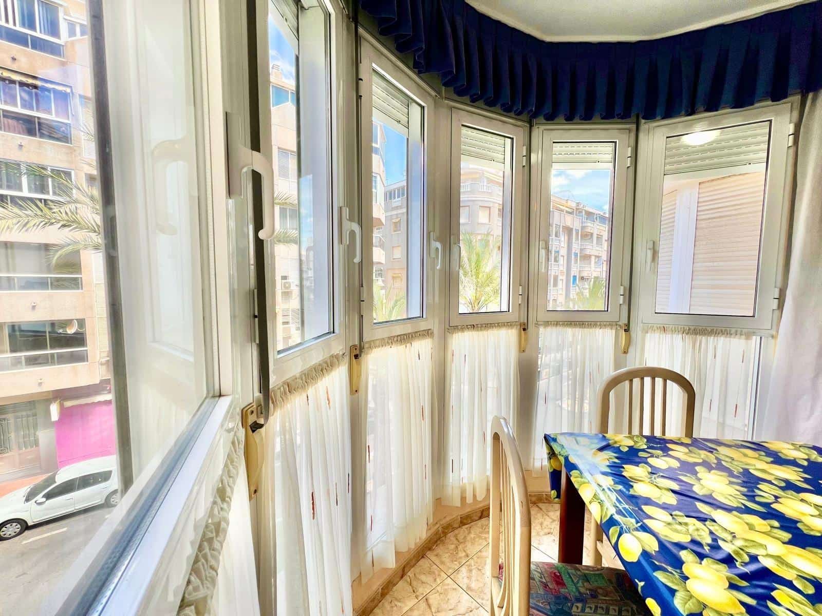 2 sypialnia Apartament na sprzedaż w Torrevieja - 169 900 € (Ref: 9800666)