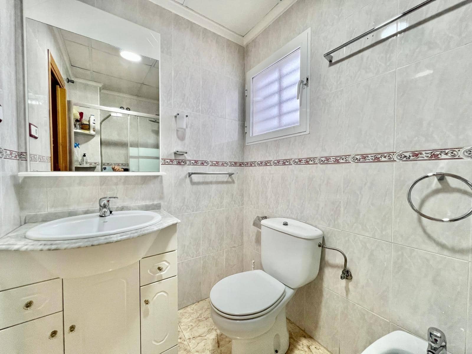 2 sypialnia Apartament na sprzedaż w Torrevieja - 169 900 € (Ref: 9800666)