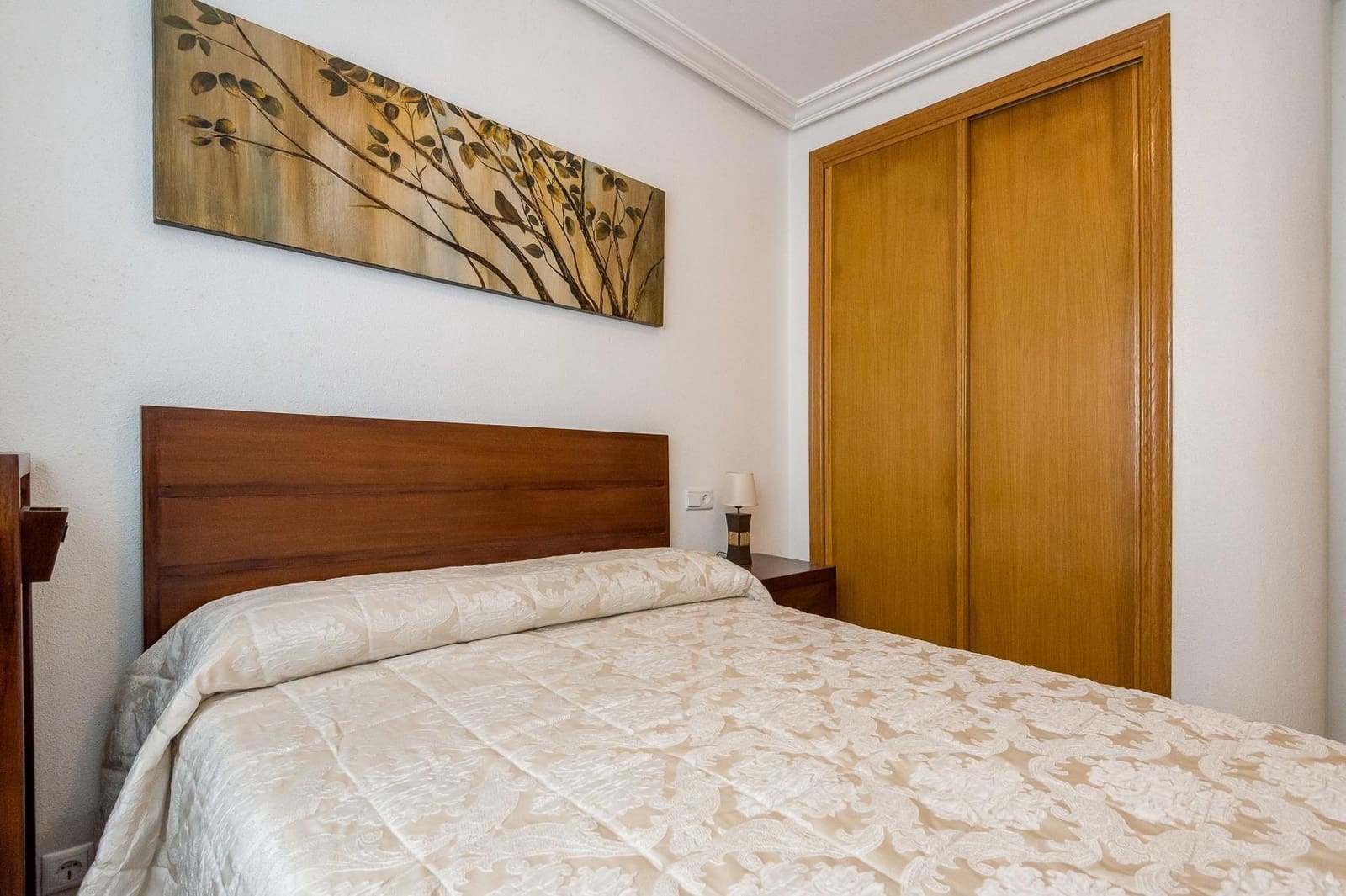 2 Zimmer Apartment zu verkaufen in Torrevieja mit Garage - 153.000 € (Ref: 9800667)