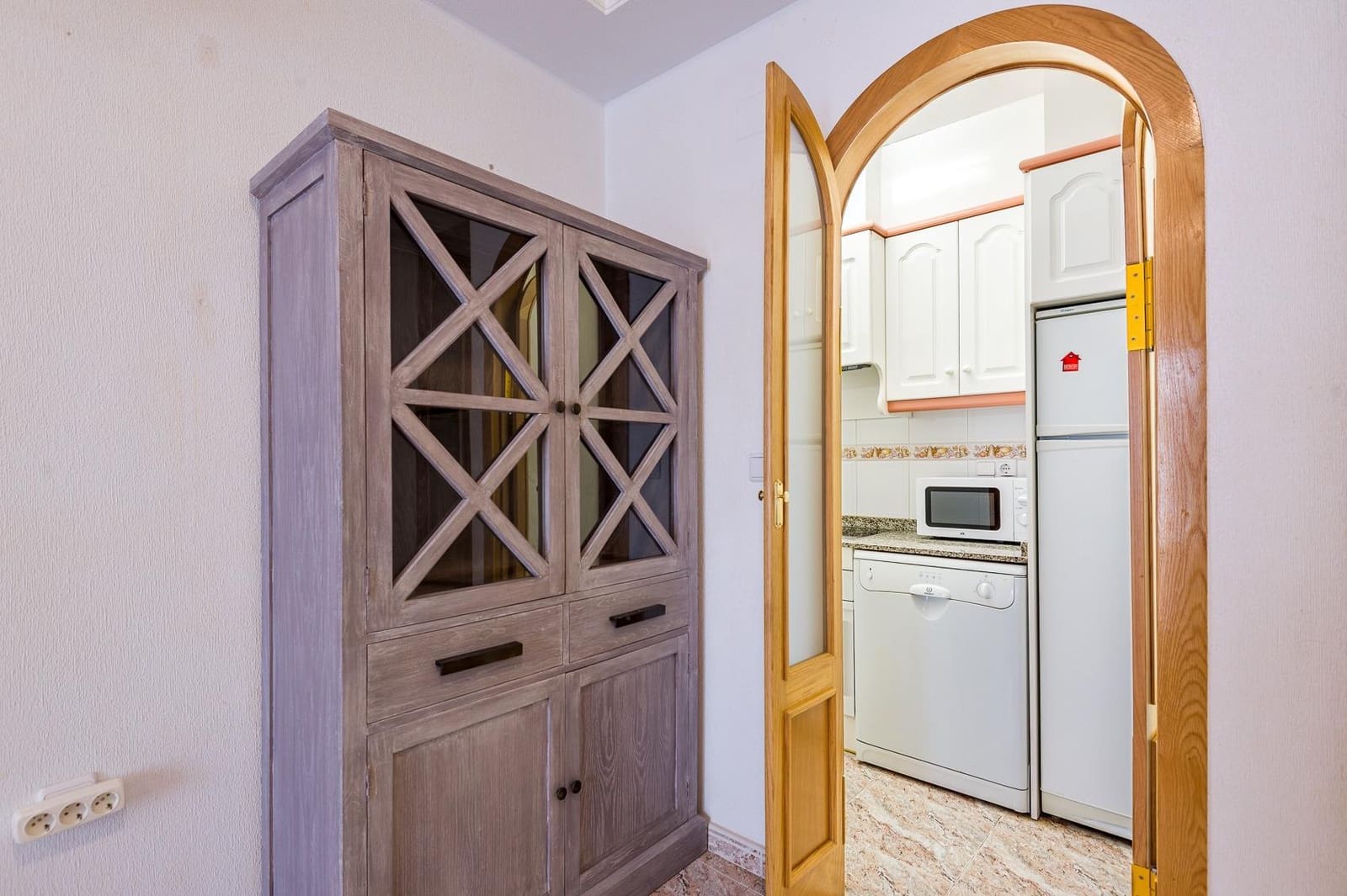 2 Zimmer Apartment zu verkaufen in Torrevieja mit Garage - 153.000 € (Ref: 9800667)