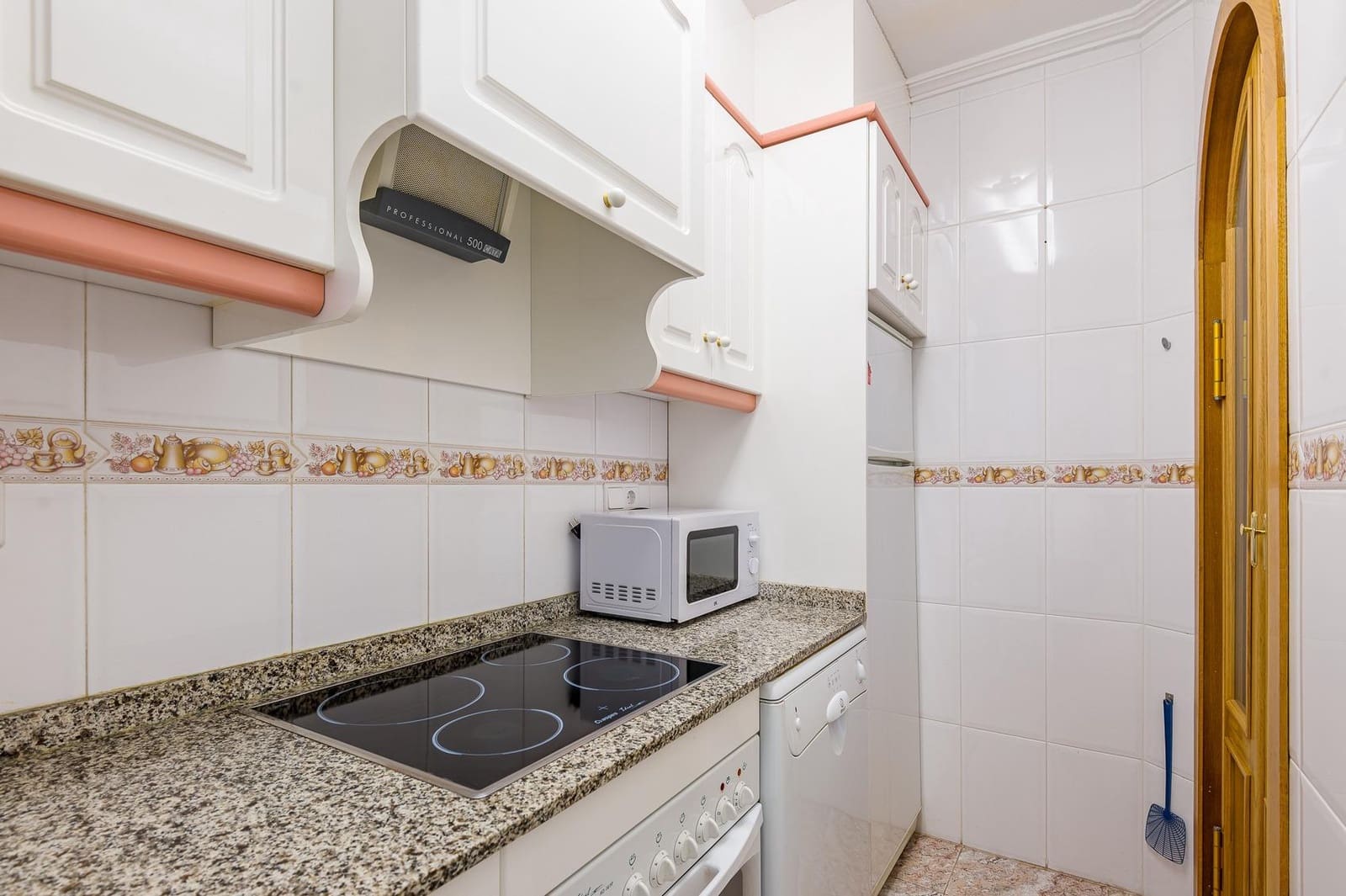 2 Zimmer Apartment zu verkaufen in Torrevieja mit Garage - 153.000 € (Ref: 9800667)